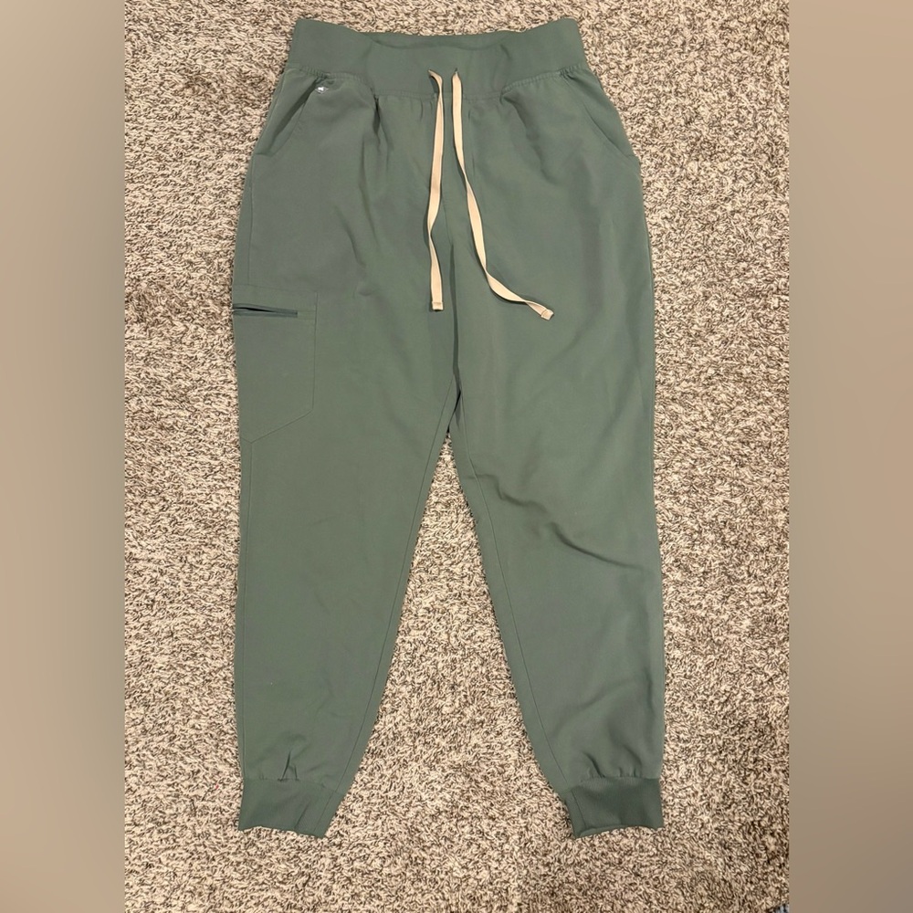 FIGS Scrubs - High Waisted Zamora Jogger - Moss L